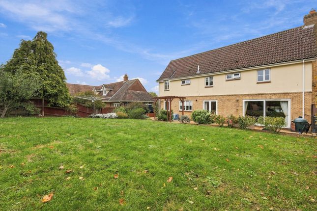 Fox Green, Newmarket photo 4