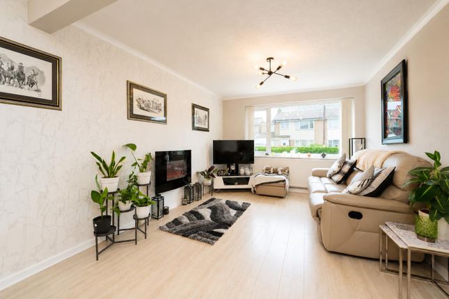 21, Far Hey Close, Radcliffe photo 3