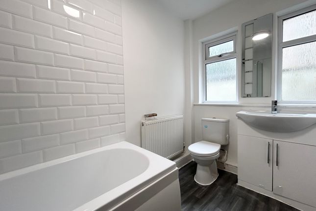 158, Lawsons Road, Thornton-Cleveleys photo 5