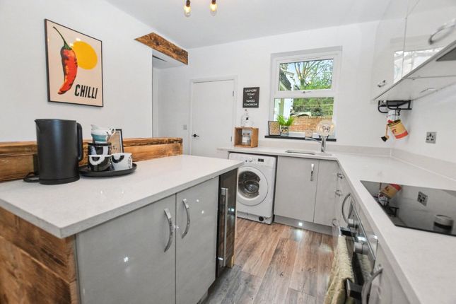 13, Dennington Lane, Wakefield photo 5