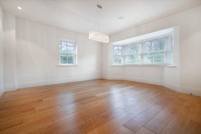Detached house to rent in Heathfield Avenue, Sunninghill, Ascot, Berkshire