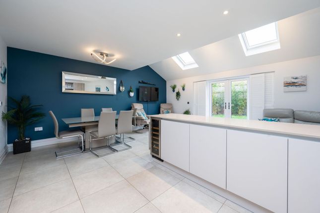 Thumbnail Town house for sale in Howard Place, Horsham