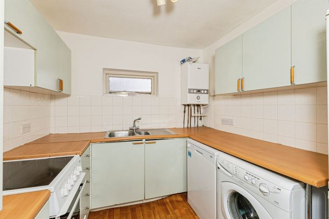 152, Maiden Place, Reading photo 4