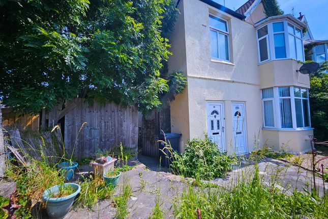 Flat 3, 14, West View, MOLD photo 2