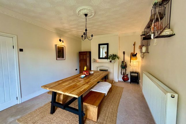 32, Tynewydd Terrace, Newport photo 3