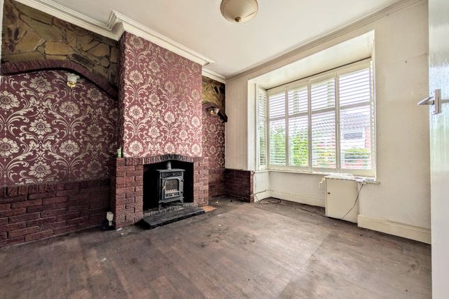 84 Highfield Road, Bolton photo 2