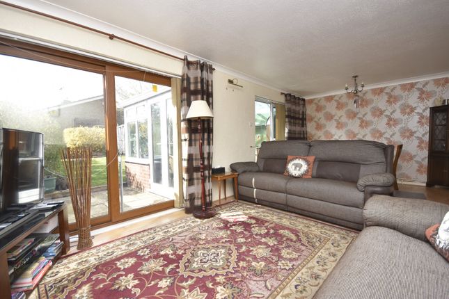6, Stockbury Gardens, Margate photo 3