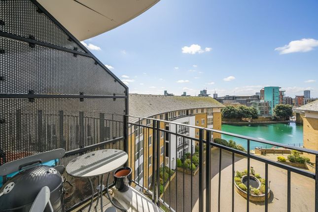 2-bed flat on Thomas More Street, Wapping, £4,767/mo