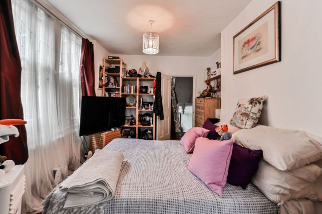 Princess May Road, Newington Green photo 2