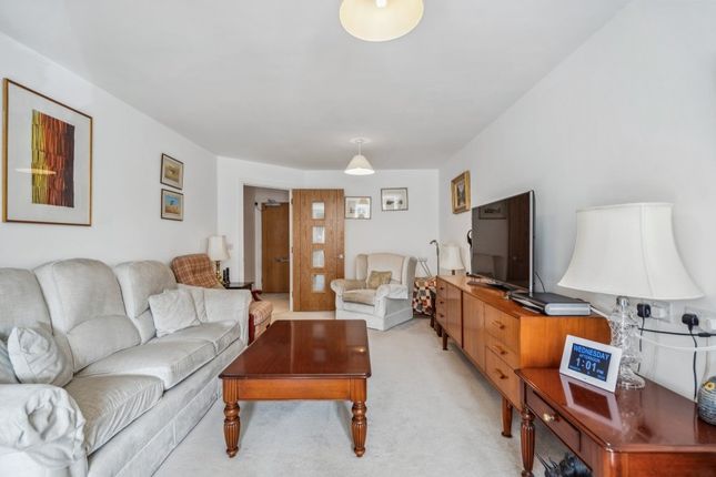 Flat for sale in Marple Lane, Chalfont St. Peter