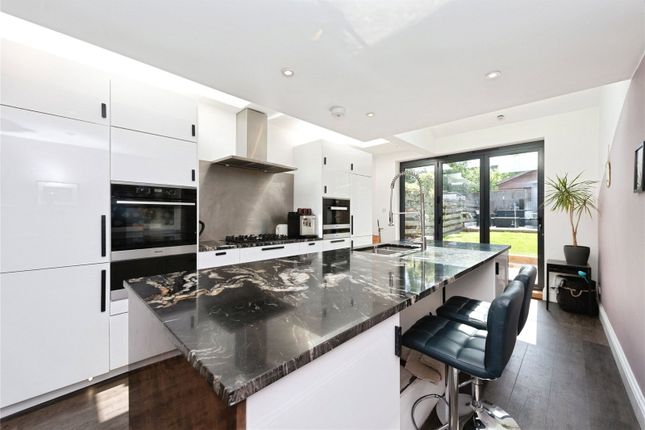 36, Washington Road, Worcester Park photo 2
