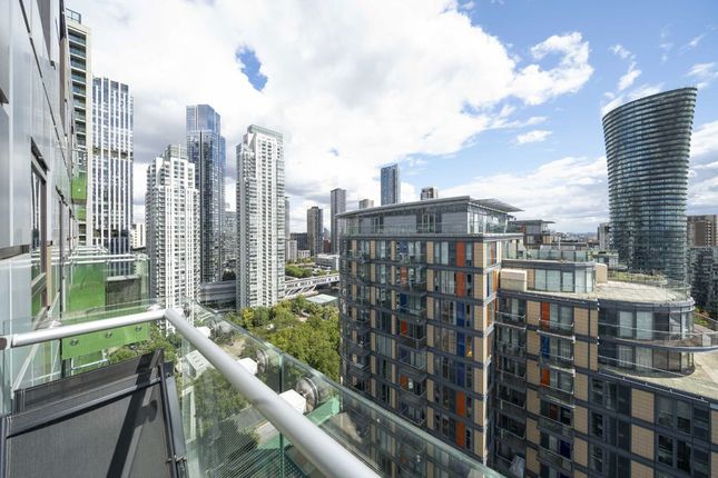 2115, Duckman Tower, London photo 3