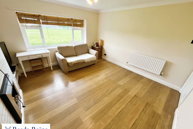 34, Rydal Way, Staffordshire photo 2