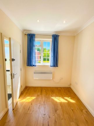 19a, Church Street, Reigate photo 3