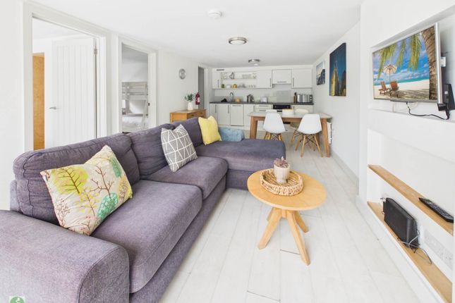 97 Hillside Villas, Millendreath Beach Resort, Looe photo 2