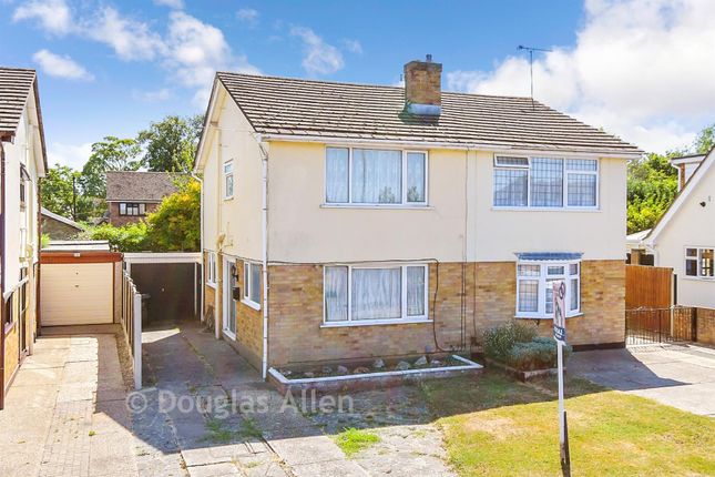 54, Charlotte Avenue, Wickford photo 4