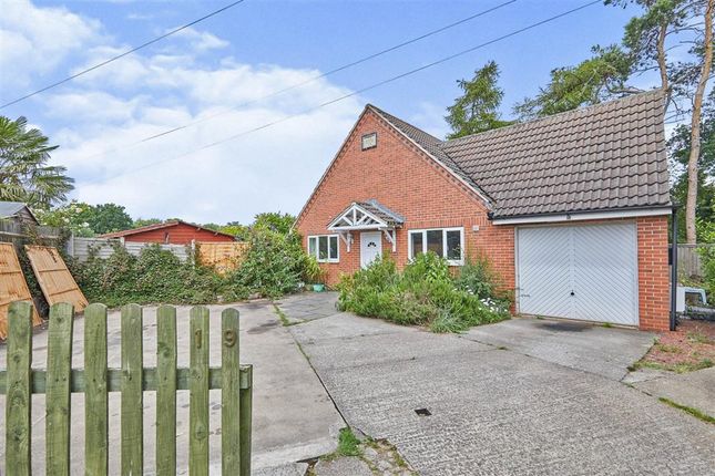 Thumbnail Bungalow to rent in Long Meadow Hill, Lowdham, Nottingham