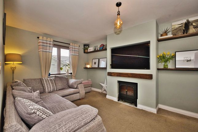 64, Kingswood Road, Crewkerne photo 2