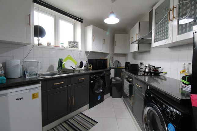Flat for sale in Queensgate Centre, Orsett Road, Grays