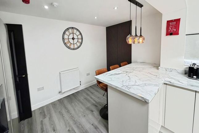 Room 2, Brunswick, Bracknell photo 5