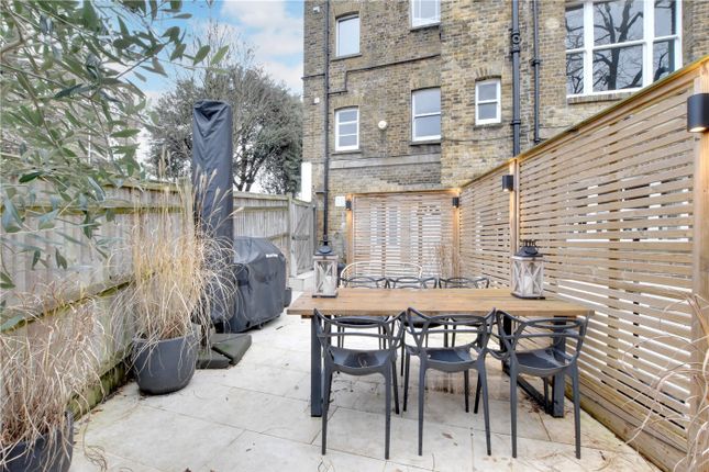 Flat for sale in Eliot Vale, Blackheath, London