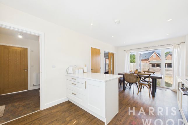 4 Bonita Walk, Colchester, Essex photo 3