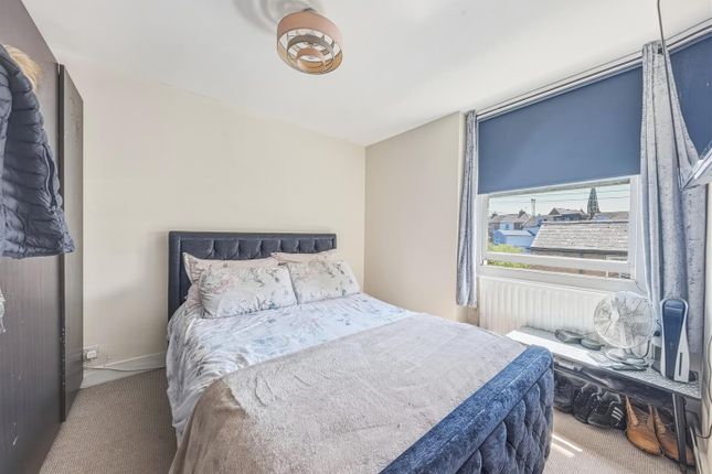 Flat 3, 83, Central Parade, Herne Bay photo 3