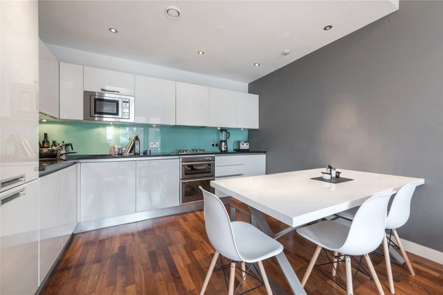 Flat 9 Glass House, 175, Shaftesbury Avenue, London photo 2