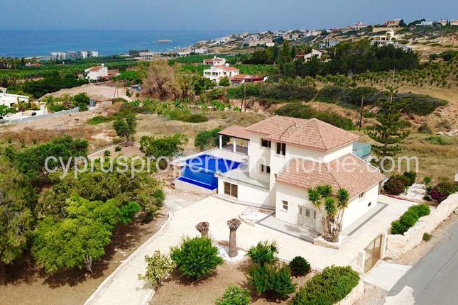 Villa for sale in Peyia - Sea Caves, Paphos, Cyprus