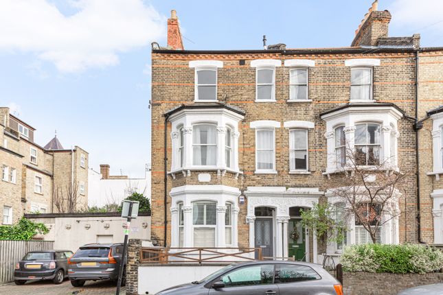 Flat for sale in Lindore Road, Battersea