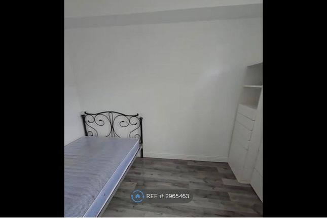 Cromwell Grove, Manchester photo 5