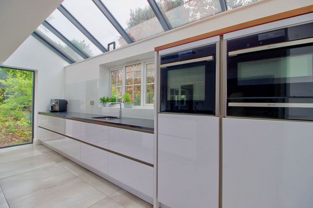 Glass Roof &amp; Large Picture Windows