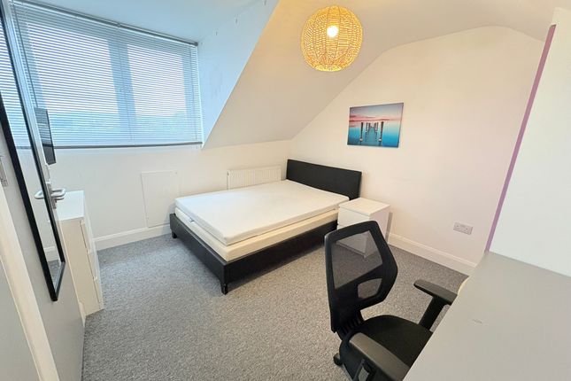 4 Penbryn Terrace, Swansea photo 4