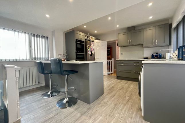 8, Marlborough Road, Cwmbran photo 4