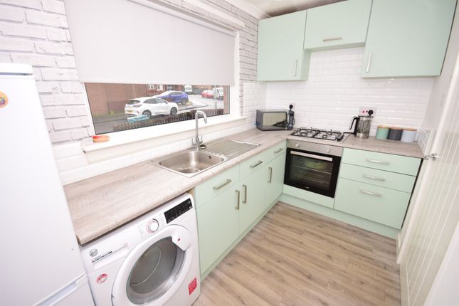 29 Arnott Quadrant, Motherwell photo 4