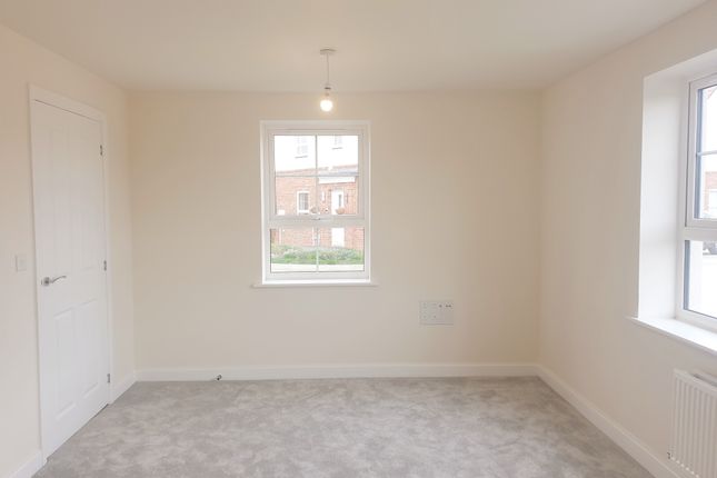 44, Aylesbury photo 4