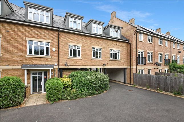 2 bed flat for sale in Pearl Close, Cambridge CB4