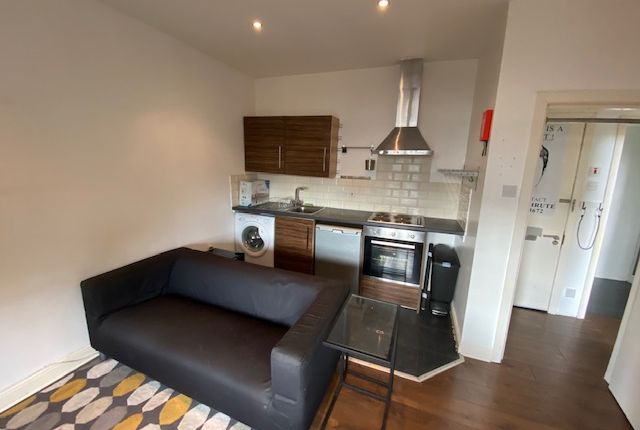 Apartment 7 16, Moorland Road Leeds photo 2
