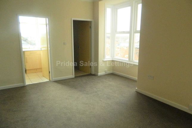 Flat 5, Monks Road, Lincoln photo 3
