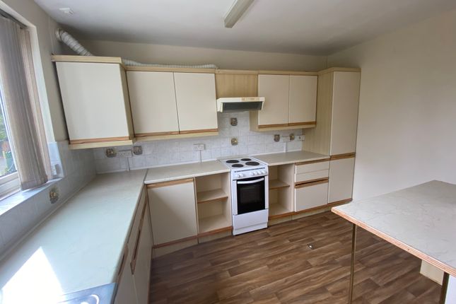 Flat for sale in Richmond Close, Butlers Road, Handsworth Wood, Birmingham