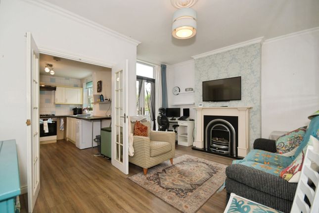 32, Cobden Road, Derbyshire photo 4