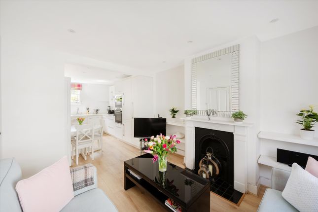 10, Holly Mount, London photo 2