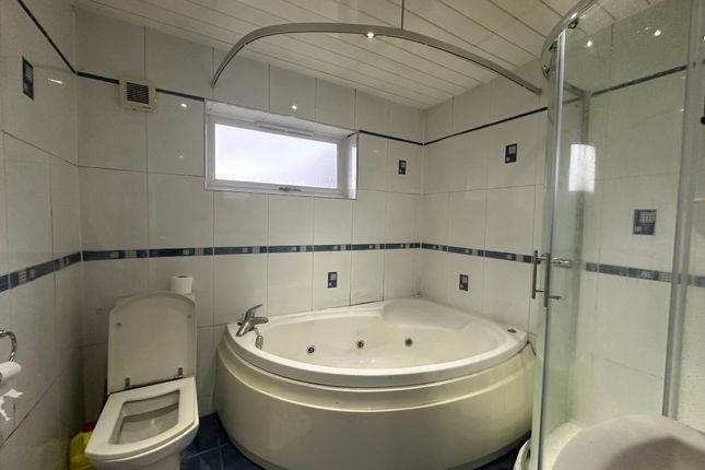 50, Badminton Road, Leicester photo 4