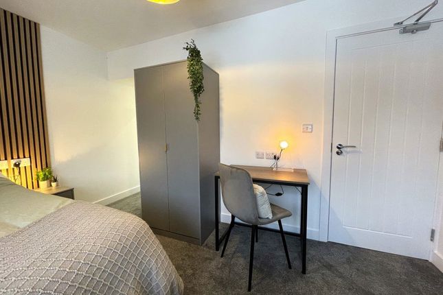 Room 2, 19, Burmer Road, Peterborough photo 4