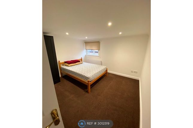Flat D, Kenton Road, Harrow photo 4