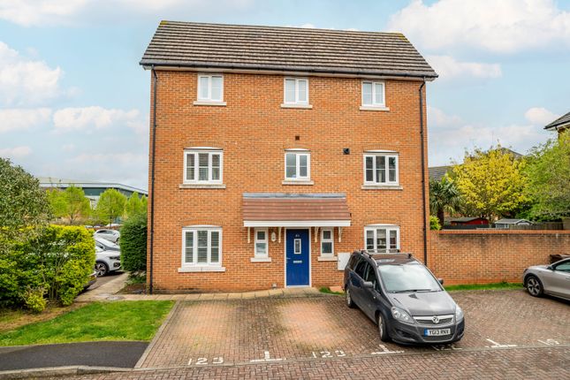 End terrace house for sale in Centaurus Square, Curo Park, Frogmore, St. Albans