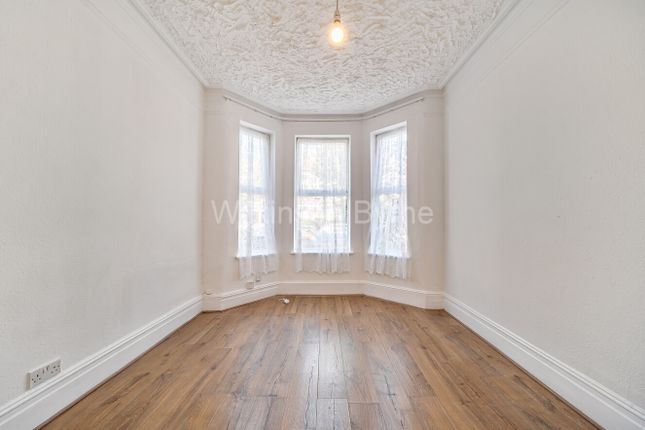 166, Maryland Road, Wood Green photo 2