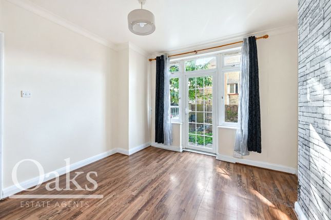 Chipstead Avenue, Surrey photo 4