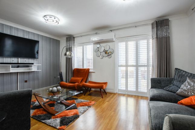 5, Ellingham View, Dartford photo 2