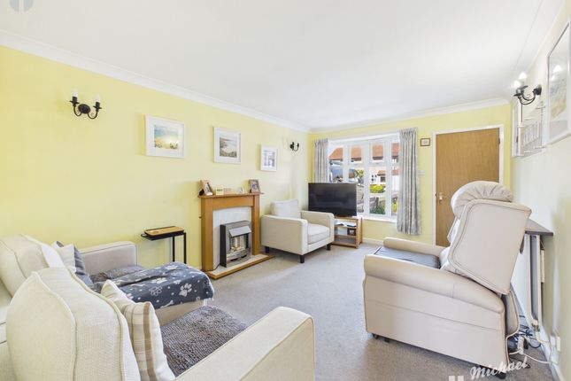 31 Elham Way, Aylesbury photo 3